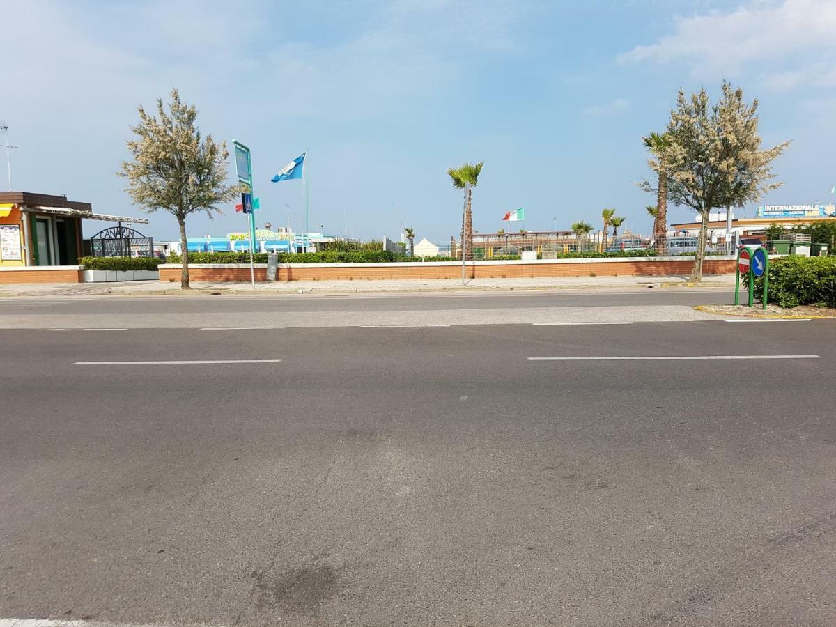 Sottomarina Beach Apartment Exterior photo